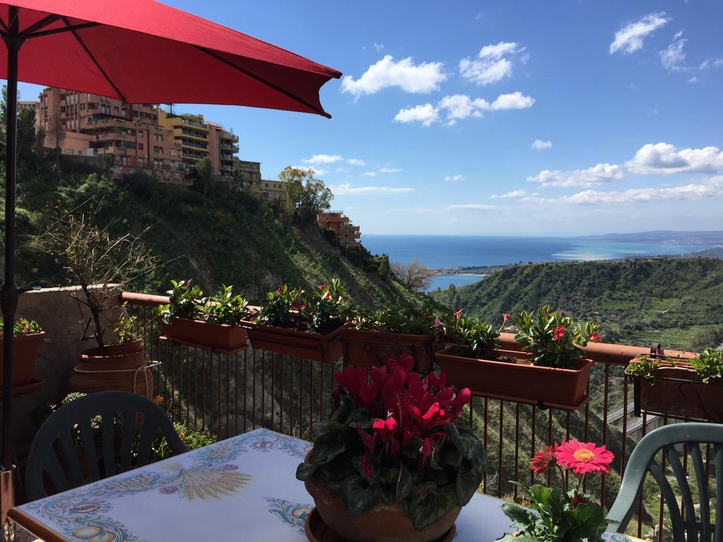 B&B Casa Margherita Taormina Bilik gambar